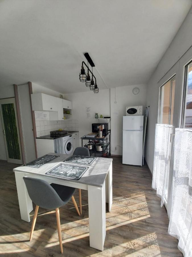 Luz St Sauveur Appartement 3 personnes, résidence calme, vue montagne Luz-Saint-Sauveur Exterior foto
